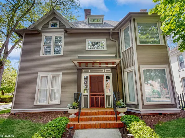 301 Washington St, Valparaiso, IN 46383