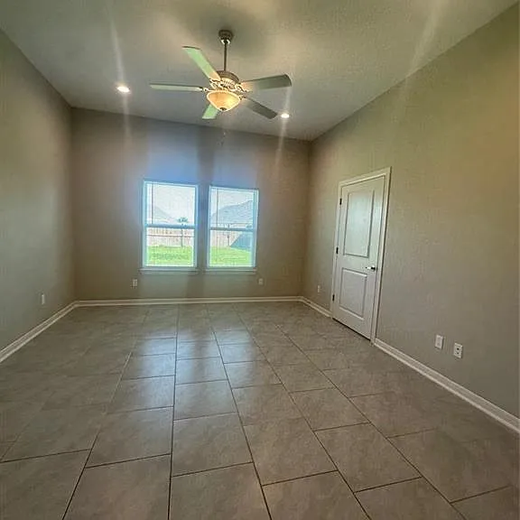 14333 Chalk Ridge Dr — Photo 13