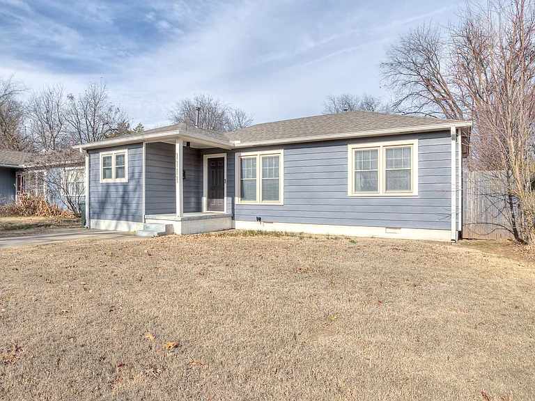1111 W Comanche St — Photo 40