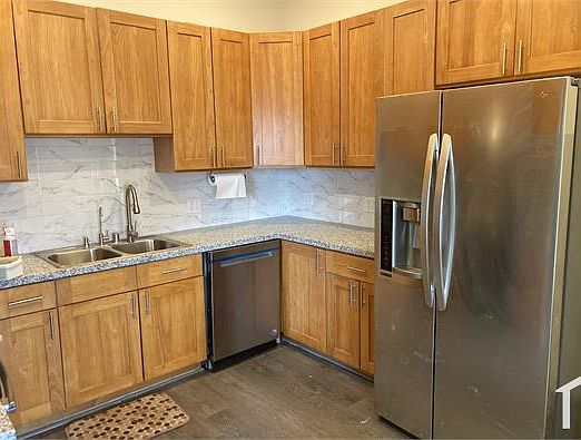 3rd image of 119 Schwerin St