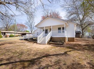 204 Old Salem Rd, Seneca, SC 29672