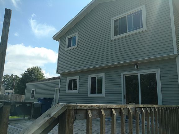 3rd image of 808 Greenwood St
