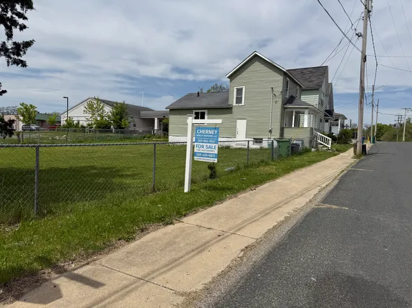 16 Wood St S, Battle Creek, MI 49037