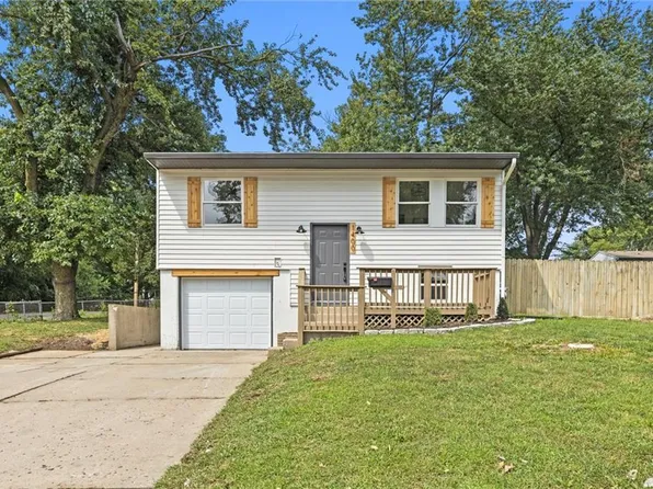 1400 N Ponca Dr, Independence, MO 64058