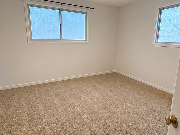 4th image of 127 Highland Ave