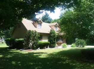 276 Park St, Sunfield, MI 48890