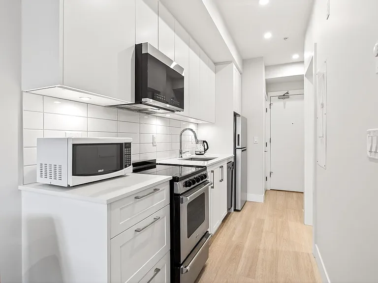 1930 Starling Dr #109 — Photo 11