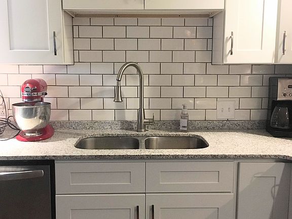 3rd image of 8088 Marywood Dr