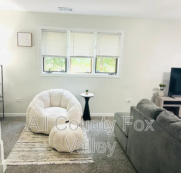 9224 S Turner Ave — Photo 19