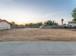 1325 S Eleanor St, Pomona, CA 91766