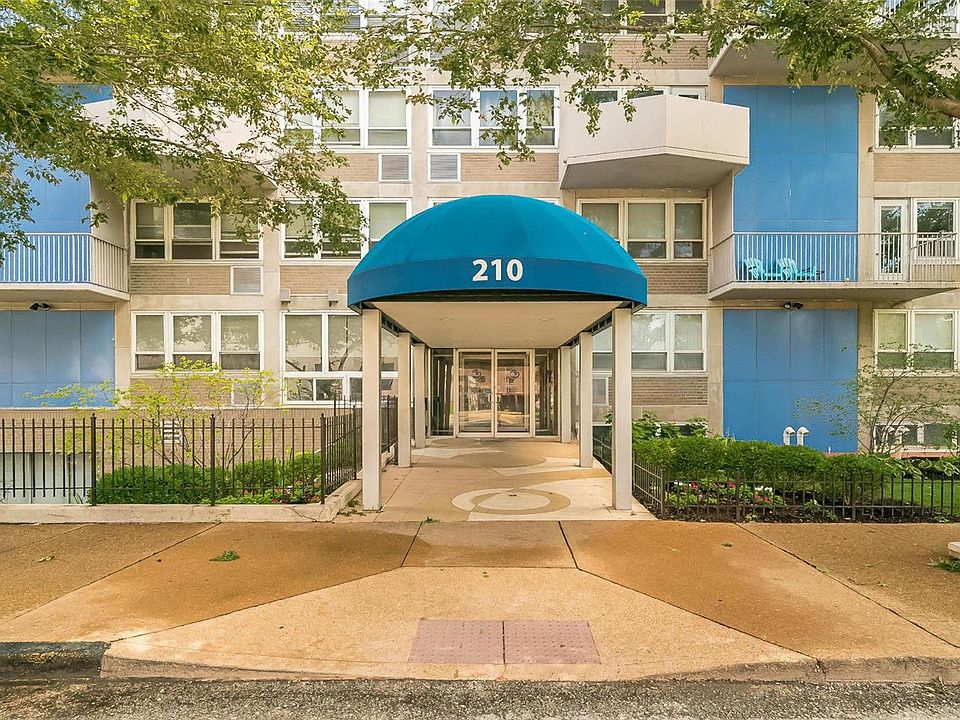 1st image of 210 N 17th St Unit 607