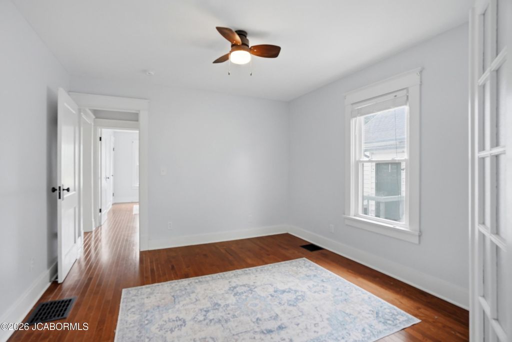 503 Vine St, Fulton, MO - More