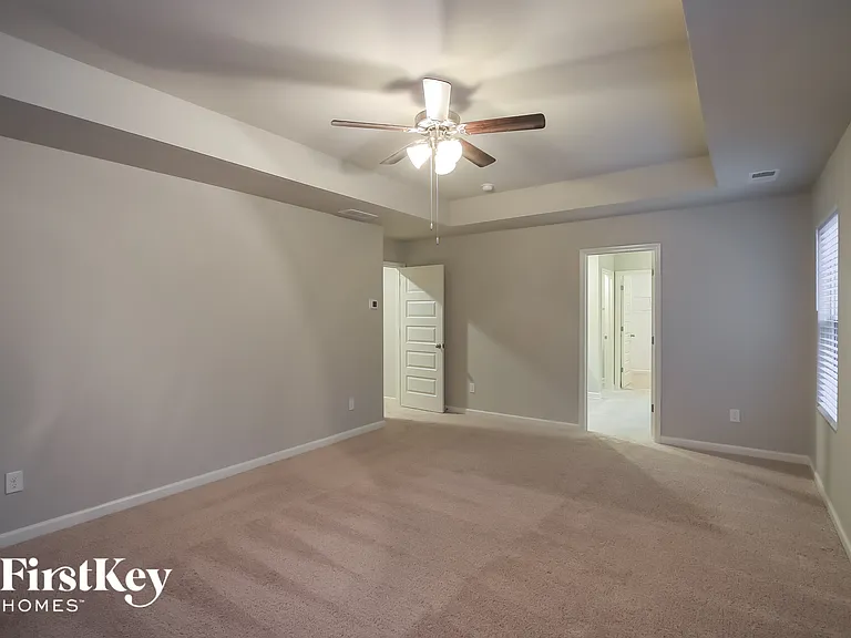 3282 Hawthorn Farm Blvd — Photo 8