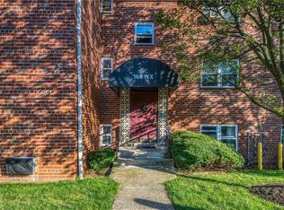 168 Centre Ave APT 3W, New Rochelle, NY 10805