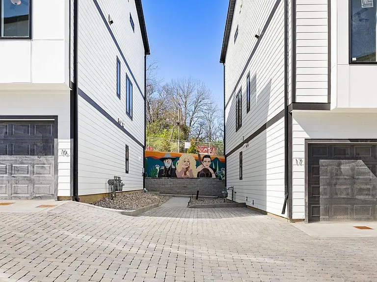 223 Oceola Ave #21 — Photo 7