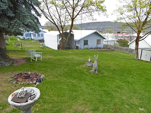 4th image of 327 Dill Ave