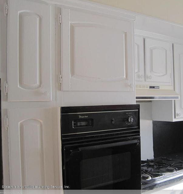 2nd image of 3589 Richmond Ave