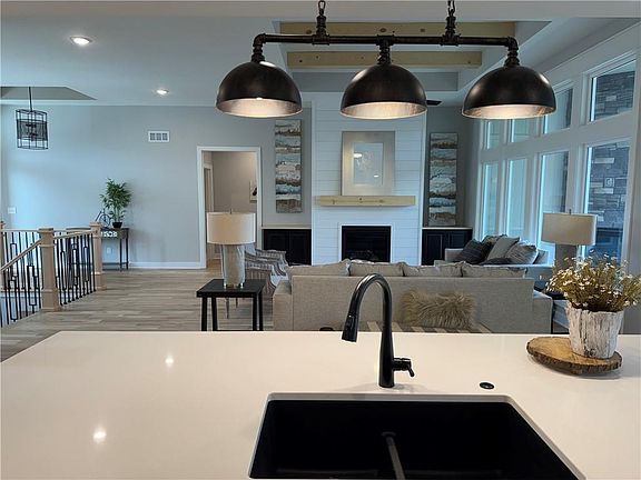 5th image of 5899 NW Black Oak Ct