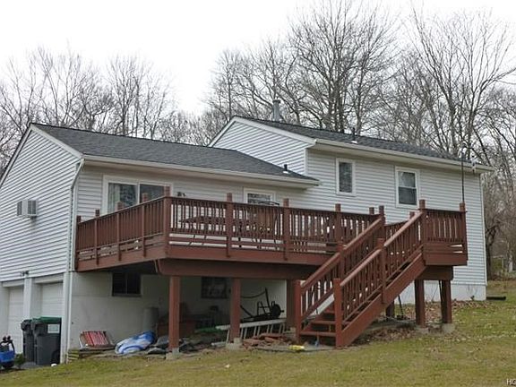 3rd image of 30 Rockwood Dr