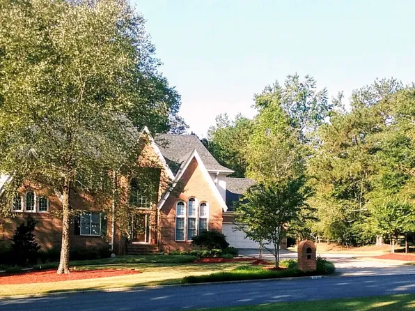 1341 Lakeshore Dr, Snellville, GA 30078