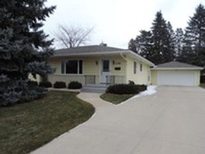 2106 8th St S, Moorhead, MN, 56560