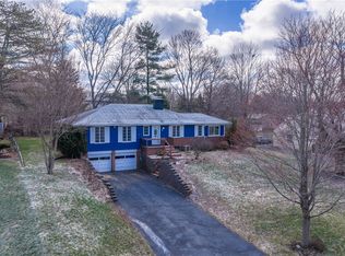 48 Hill Ter, Henrietta, NY 14467