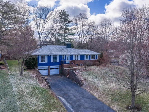 48 Hill Ter, Henrietta, NY 14467