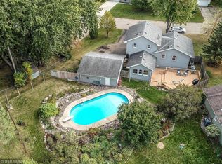 285 Pinewood Dr, Apple Valley, MN 55124