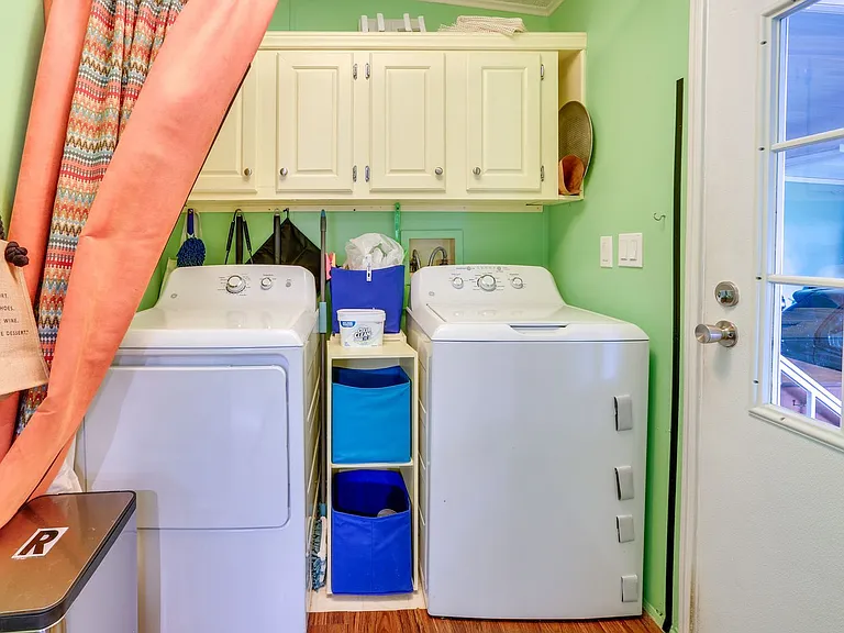 Laundry Room Cabinet