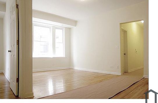 4th image of 1533 E 65th St APT 3