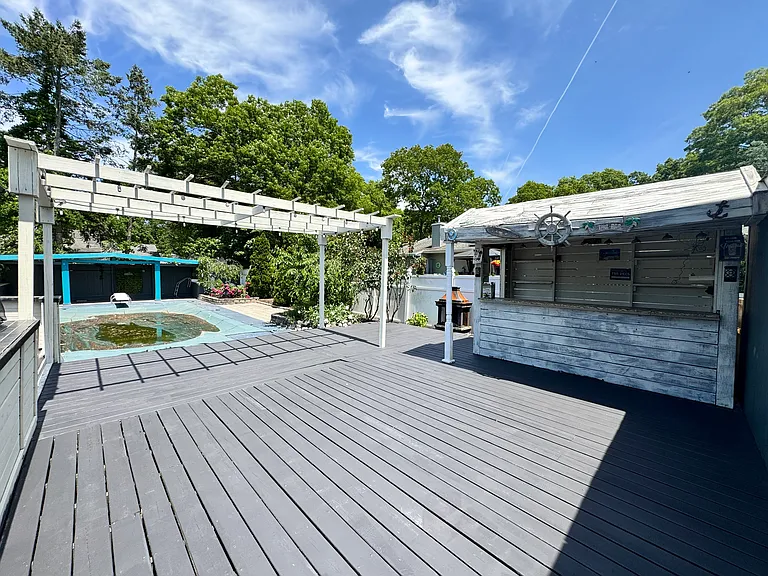 143 N Summit Ave — Photo 9