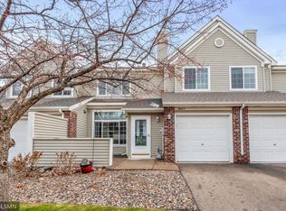 8862 Branson Dr #11, Inver Grove Heights, MN 55076