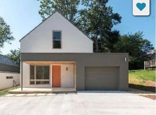 110 6th St, Black Mountain, NC 28711