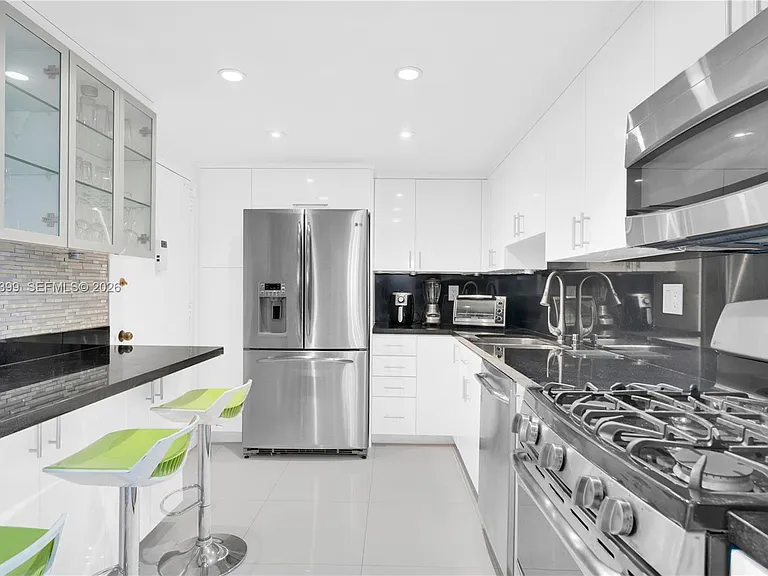 3140 S Ocean Dr #1211 — Photo 11