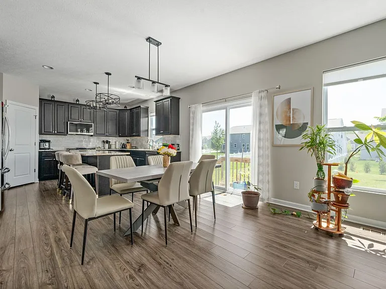 1033 Quarry Oak Dr — Photo 20