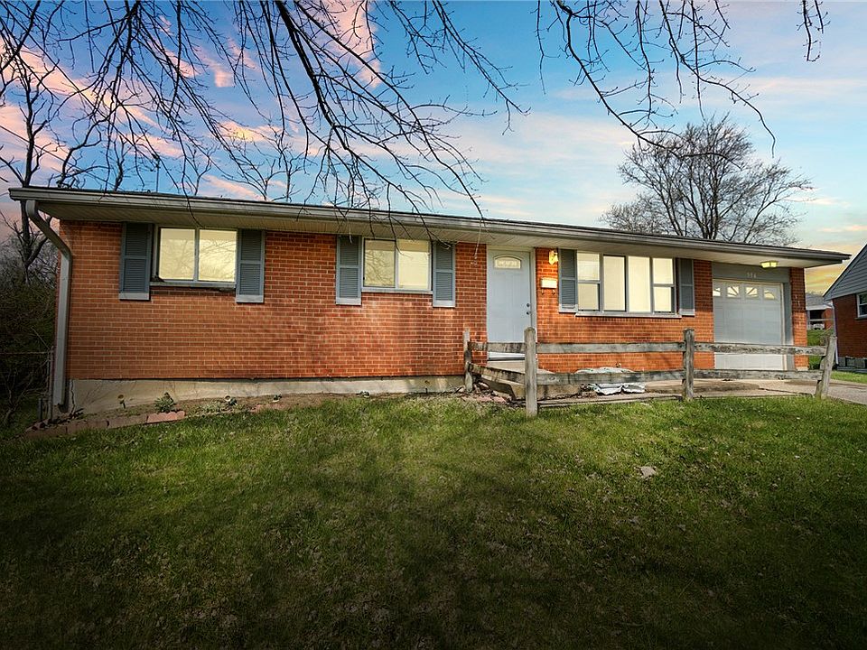 1st image of 998 Goodhue Cir