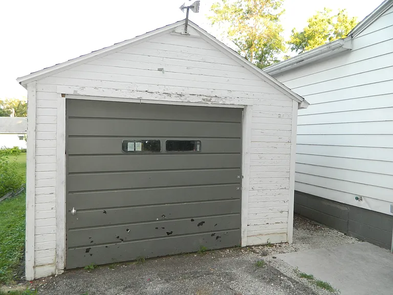 219 S 14th St — Photo 3