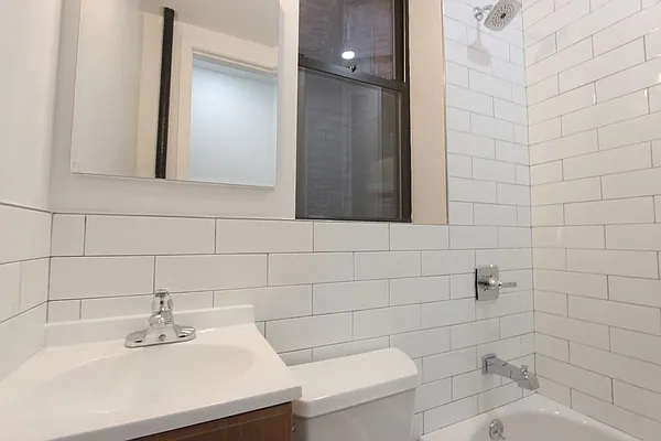 Rented by Dynamik Realty | media 20