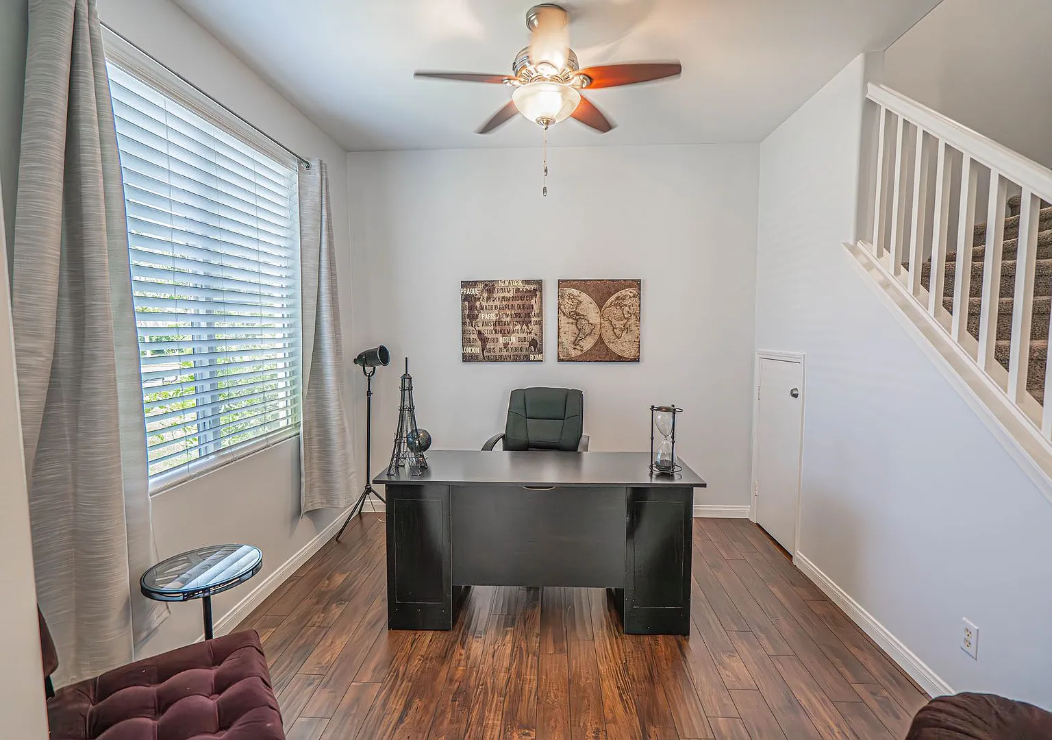 Fully Furnished House - Short Term Lease - Month to Month - Most utilities Included — Photo 2
