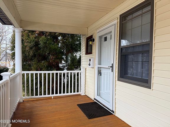 2nd image of 304 Lareine Ave Floor 2