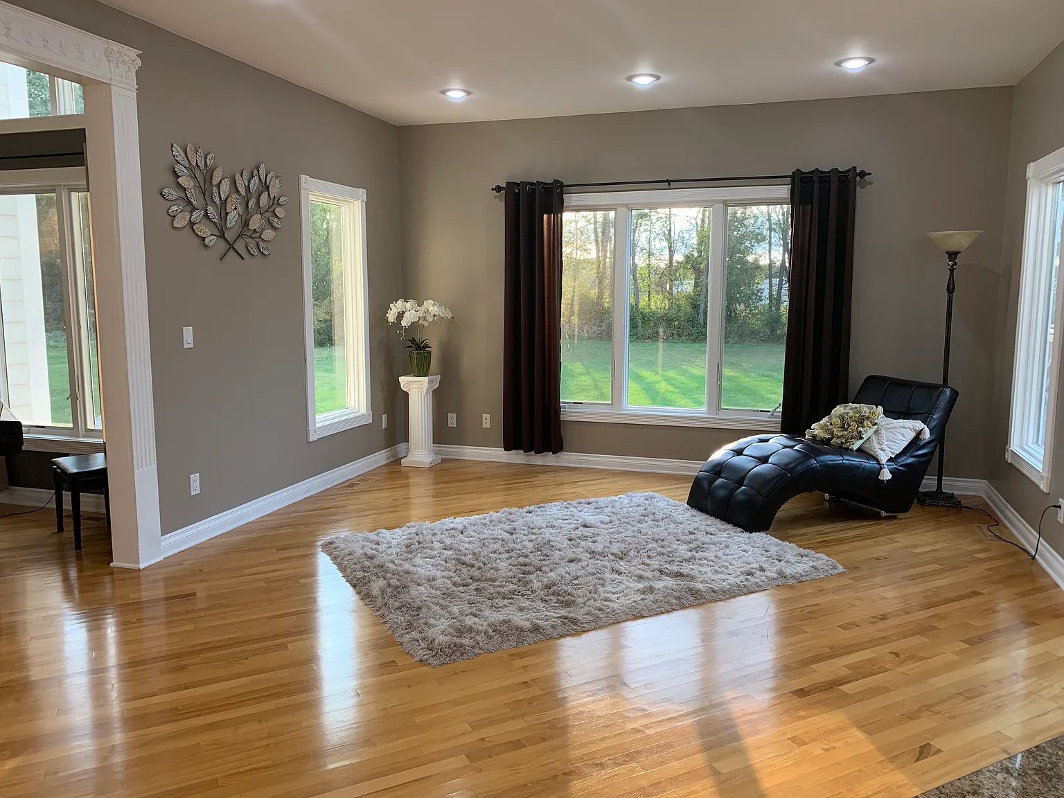 4 bed, 3.5 bath, 3525 sqft, $5,000 — Photo 4