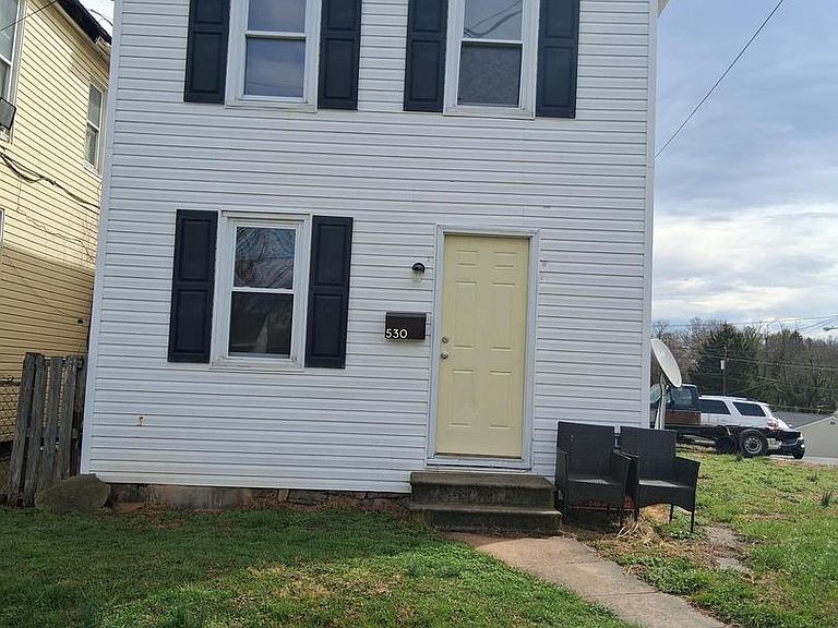 Listing photo 2