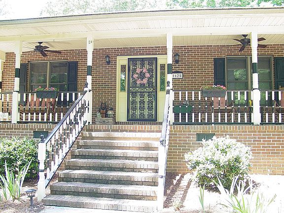 3rd image of 1625 Falconwood Cir