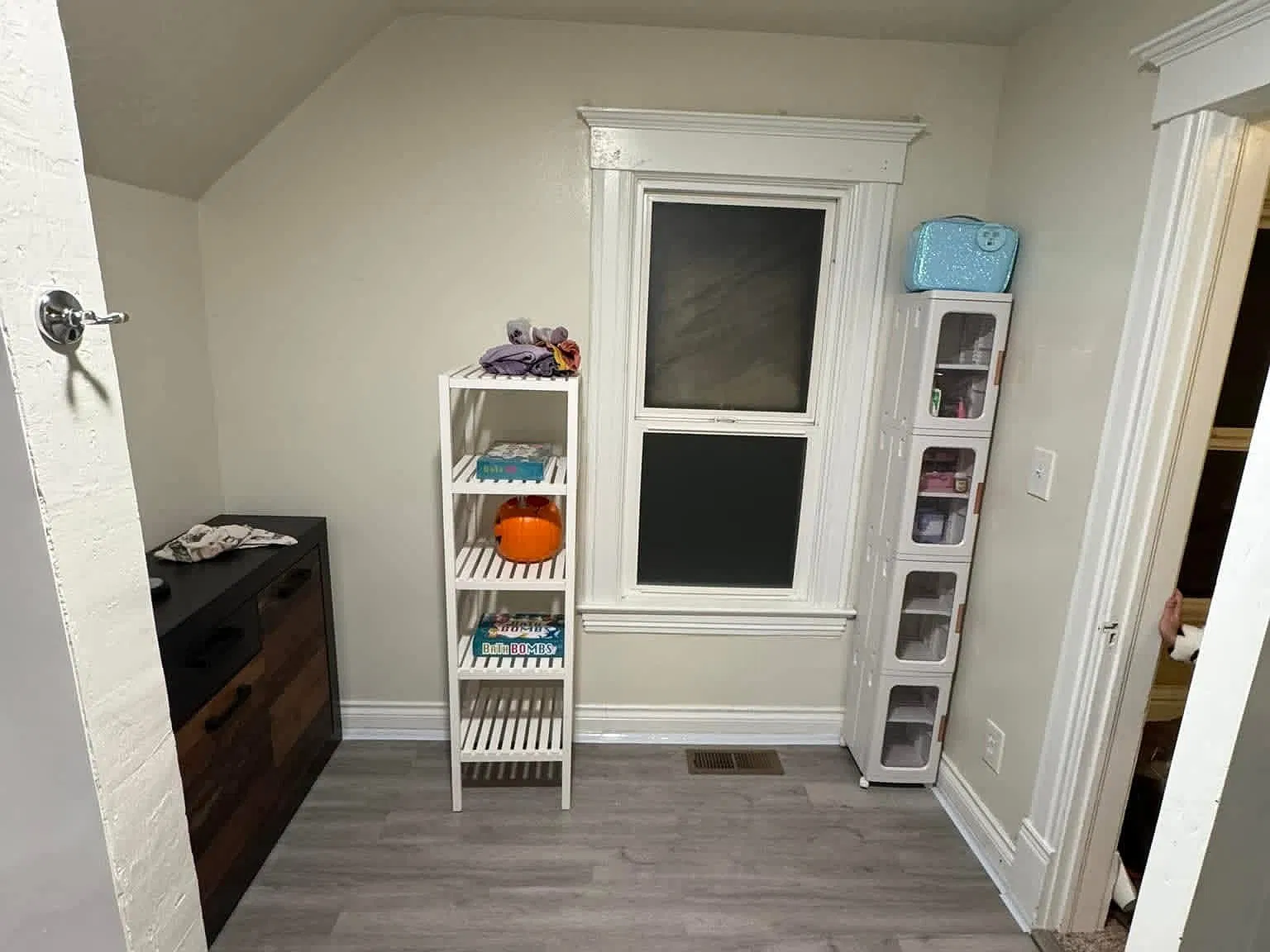 4 bed, 2050 sqft, $2,100 — Photo 3