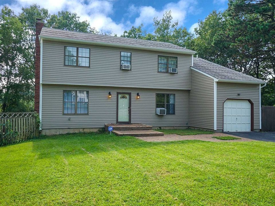 1st image of 7 Leslie Ct