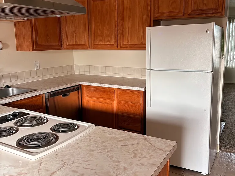 6854 NE Multnomah St #6854 — Photo 9