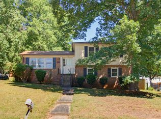 4406 Beckford Dr, Greensboro, NC 27407
