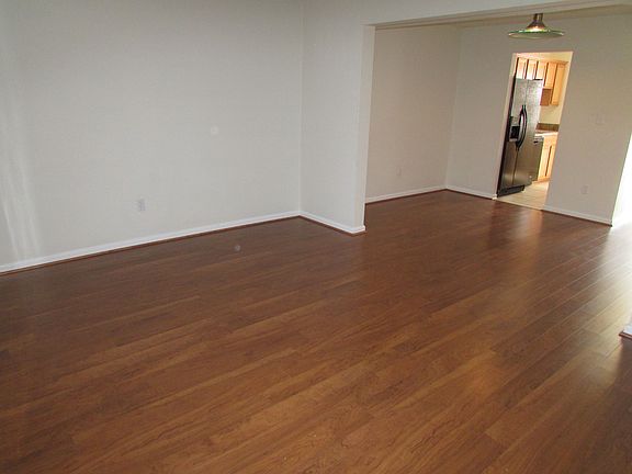 5th image of 943 Maryland Ave