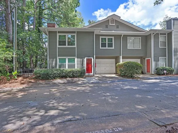 1095 Darby Ct, Norcross, GA 30093