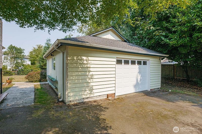 5th image of 9007 156th Street SE